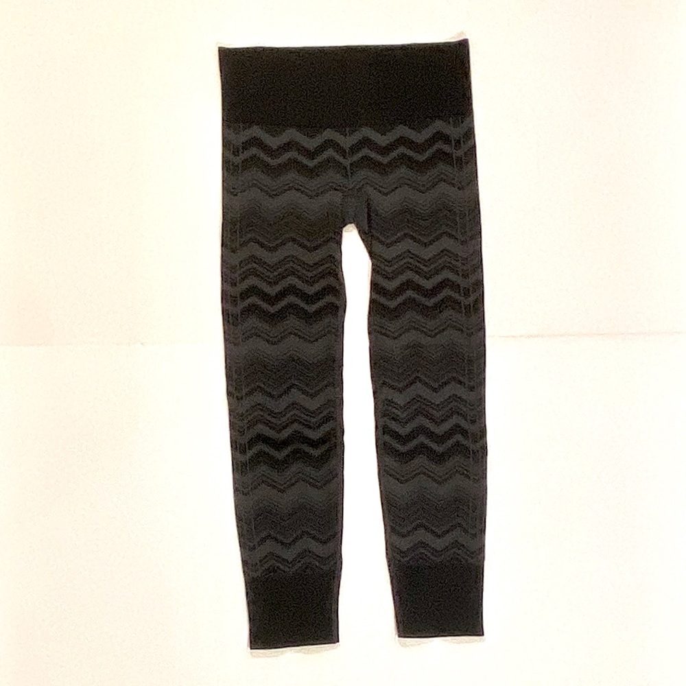 LULULEMON ATHLETICA Black/Gray Leggings Size 6